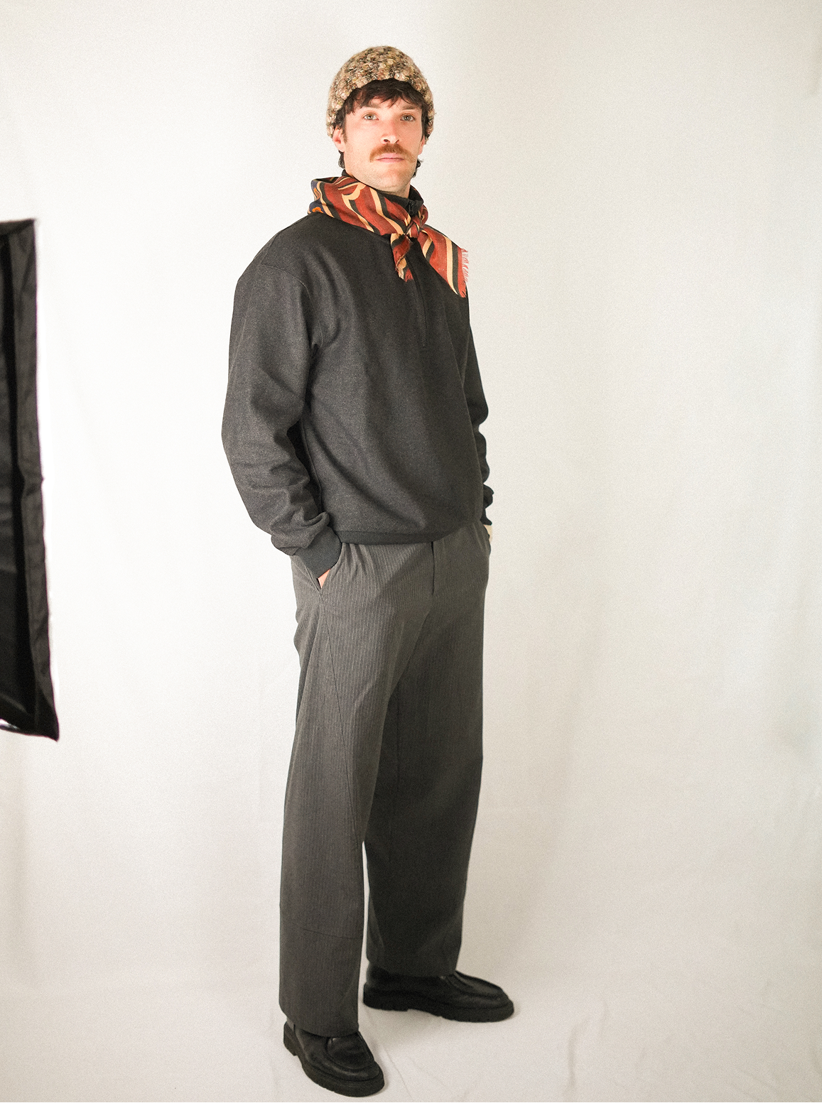 Date Romantico Brown